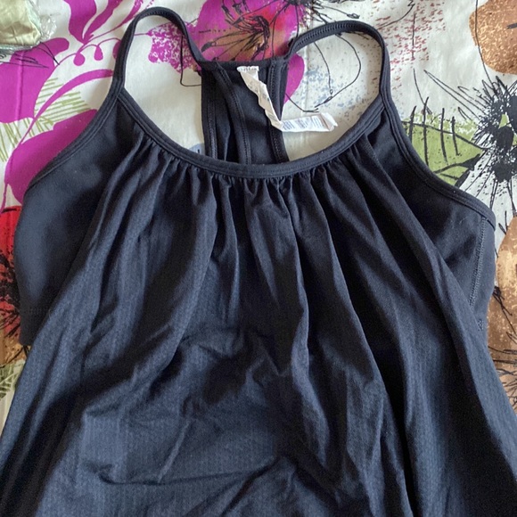 Lululemon No limits Tank - Picture 7 of 8